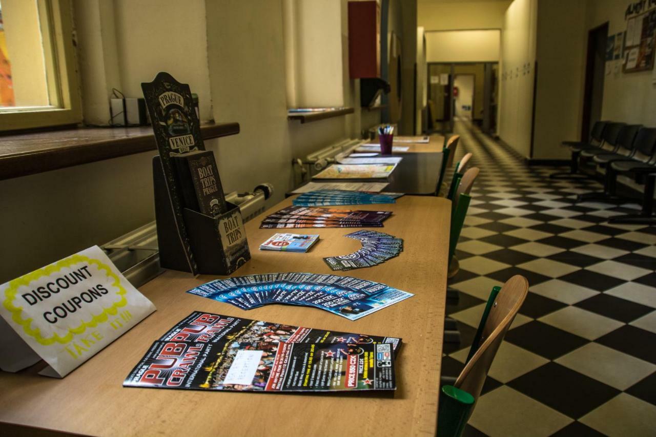 Hostel In School Πράγα Εξωτερικό φωτογραφία