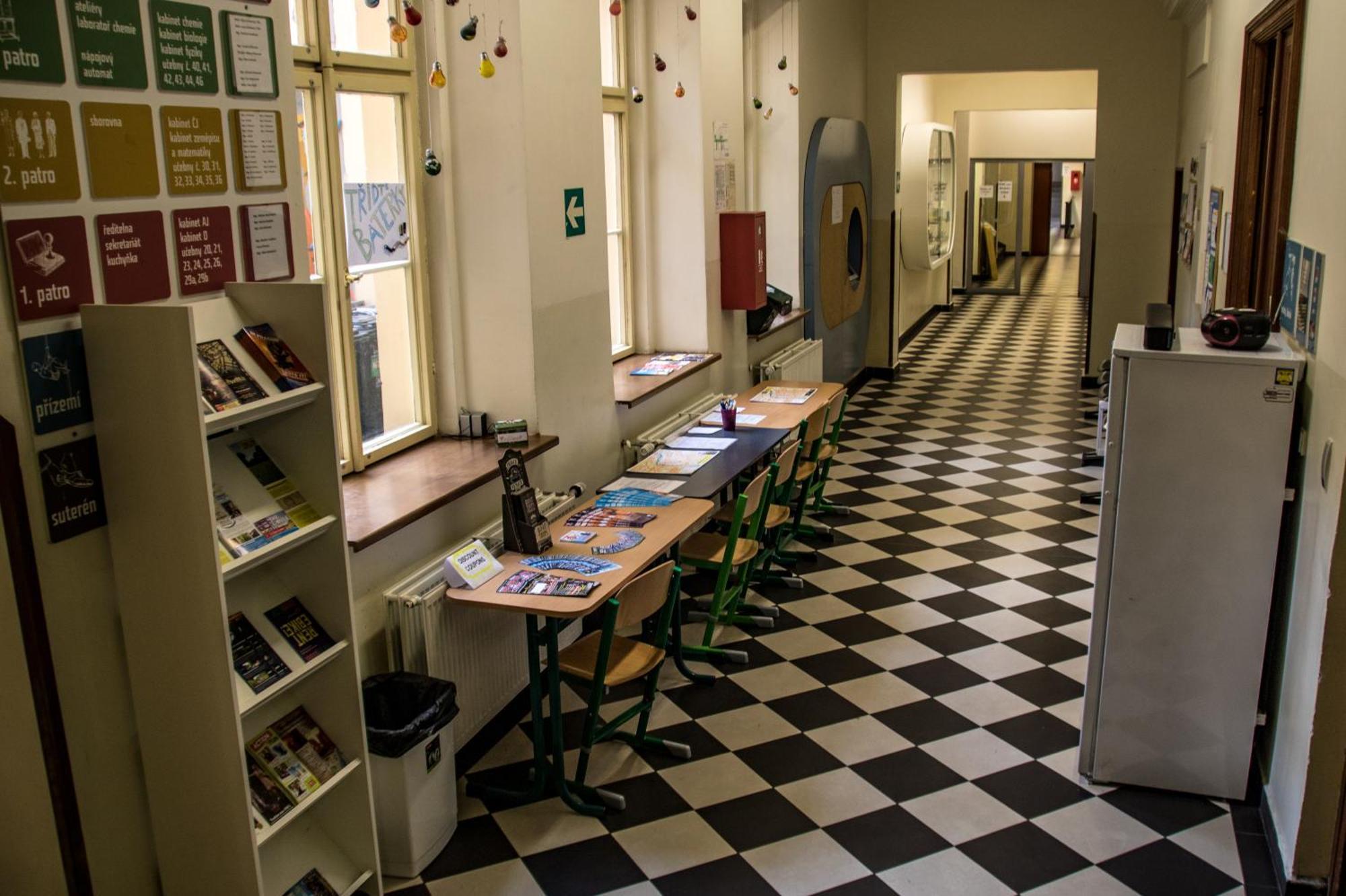 Hostel In School Πράγα Εξωτερικό φωτογραφία